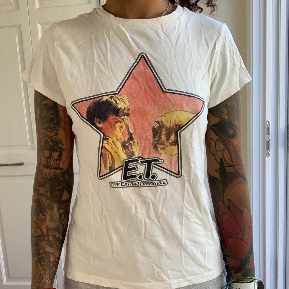 Graphic t